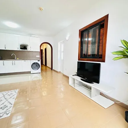 Victoria Court 2 Cristianos לוס כריסטיאנוס