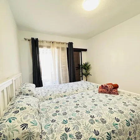 Victoria Court 2 Cristianos * לוס כריסטיאנוס