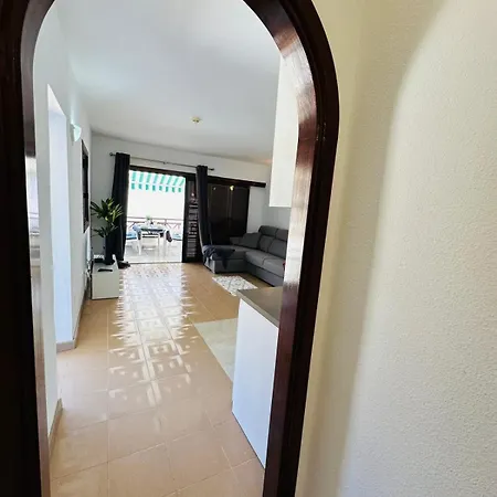 Victoria Court 2 Cristianos * לוס כריסטיאנוס
