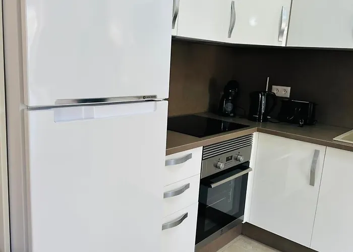 Victoria Court 2 Cristianos Apartment *
